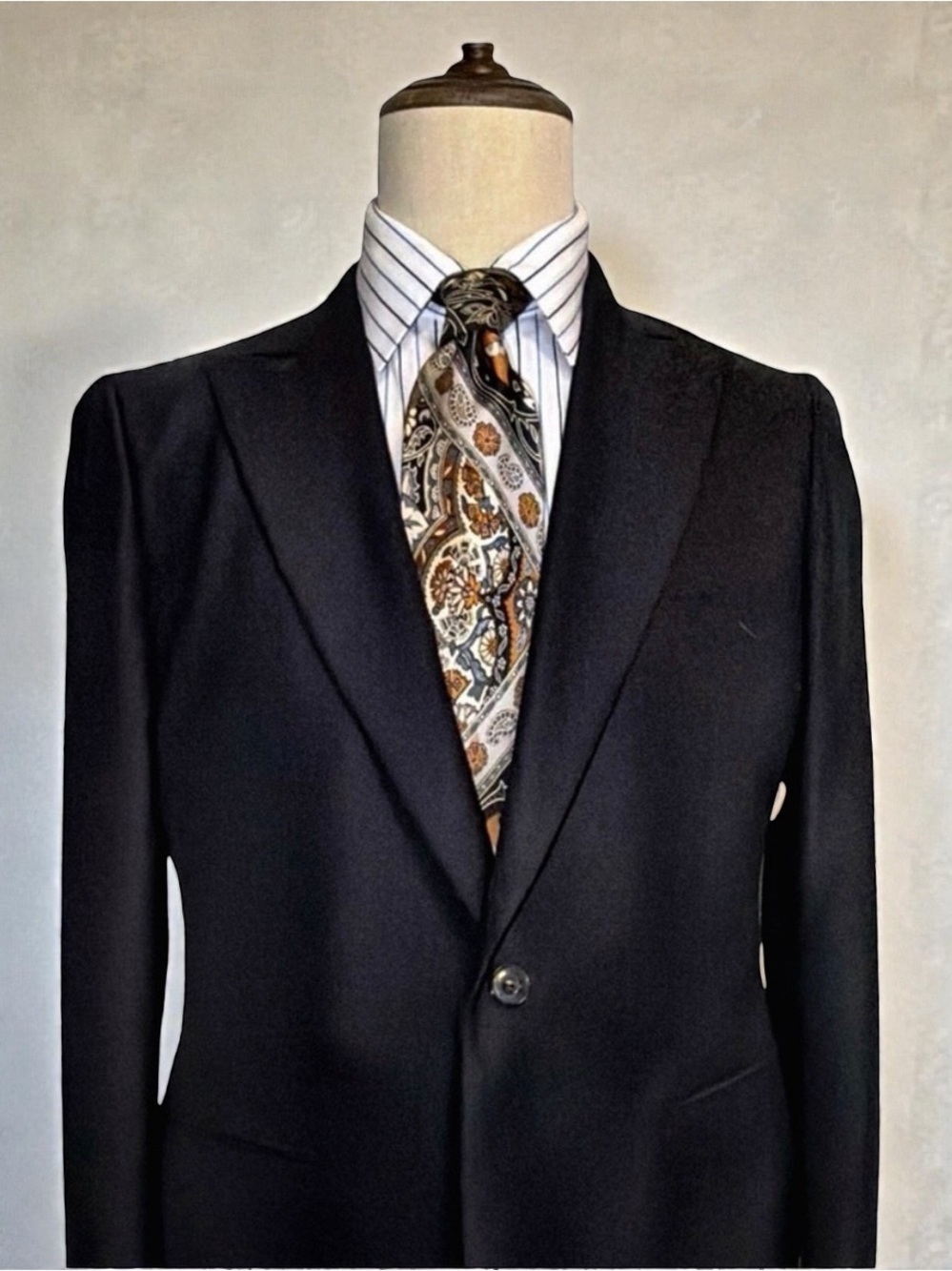 Luxury Power Tie Trio | BIJAN / PRONTO-UOMO / VINEYARD VINES | 100% Silk - Picture 10 of 12